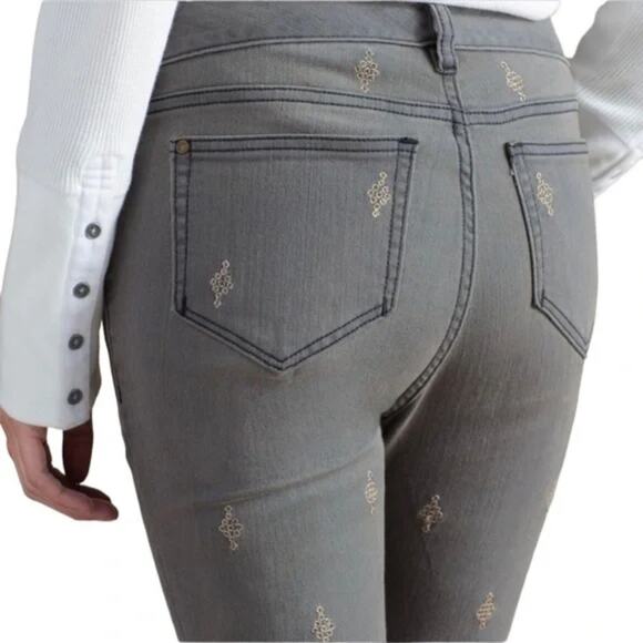 Sundance Primrose‎ Fit Sequins Gray Skinny Boyfriend Jeans Women’s Size 27 Denim - Picture 5 of 12